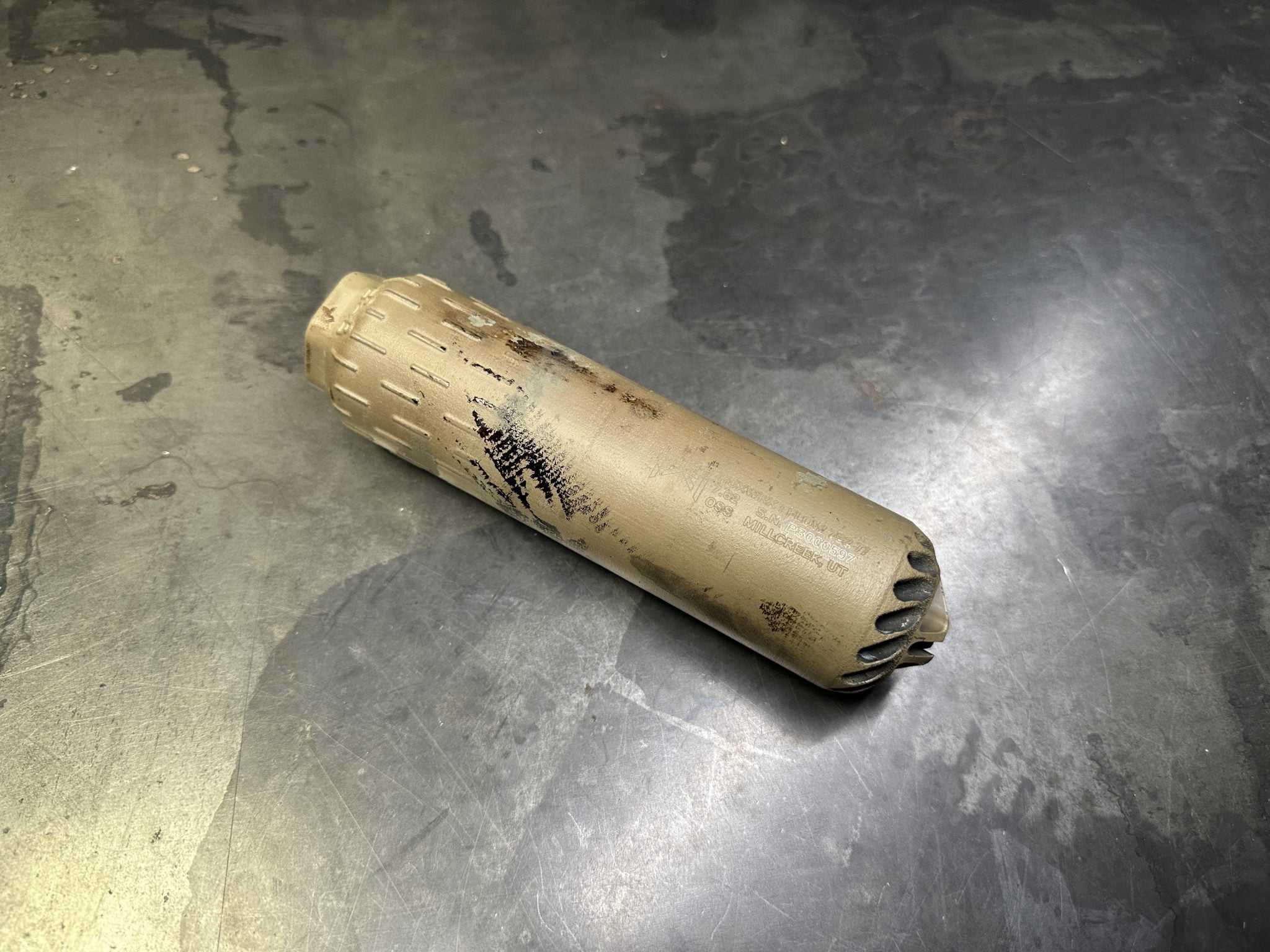 HUXWRX FLOW 762 FDE - SUPPRESSOR - DEMO / USED